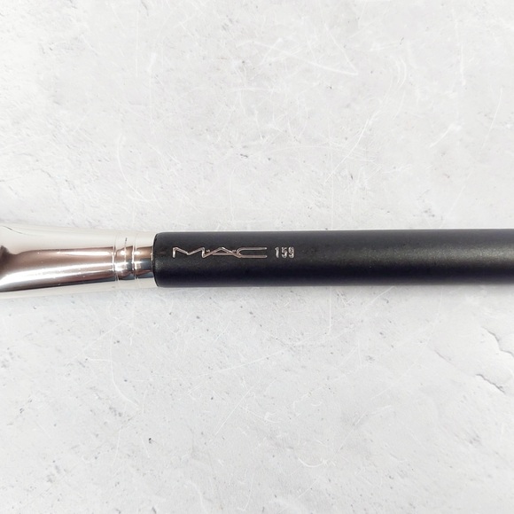 MAC Cosmetics 159 Duo Fibre Blush Brush - Picture 6 of 6